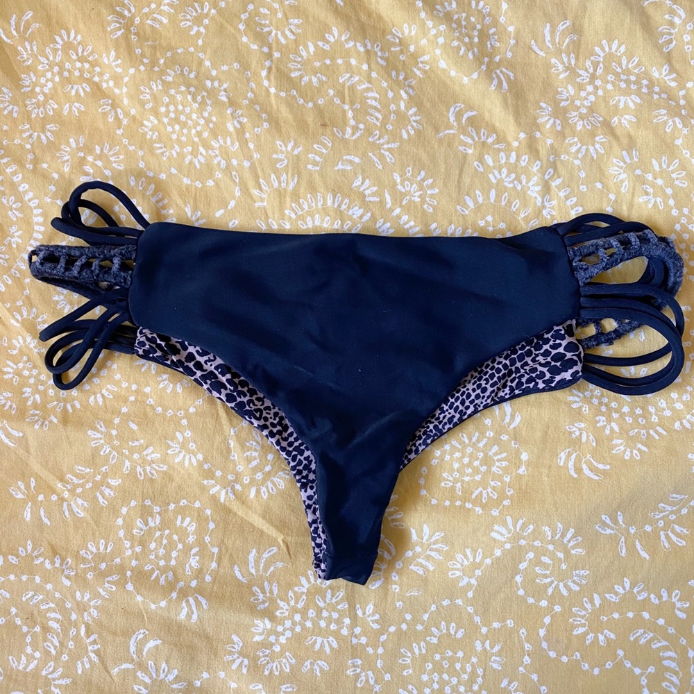 Acacia Black Pikake Bottoms